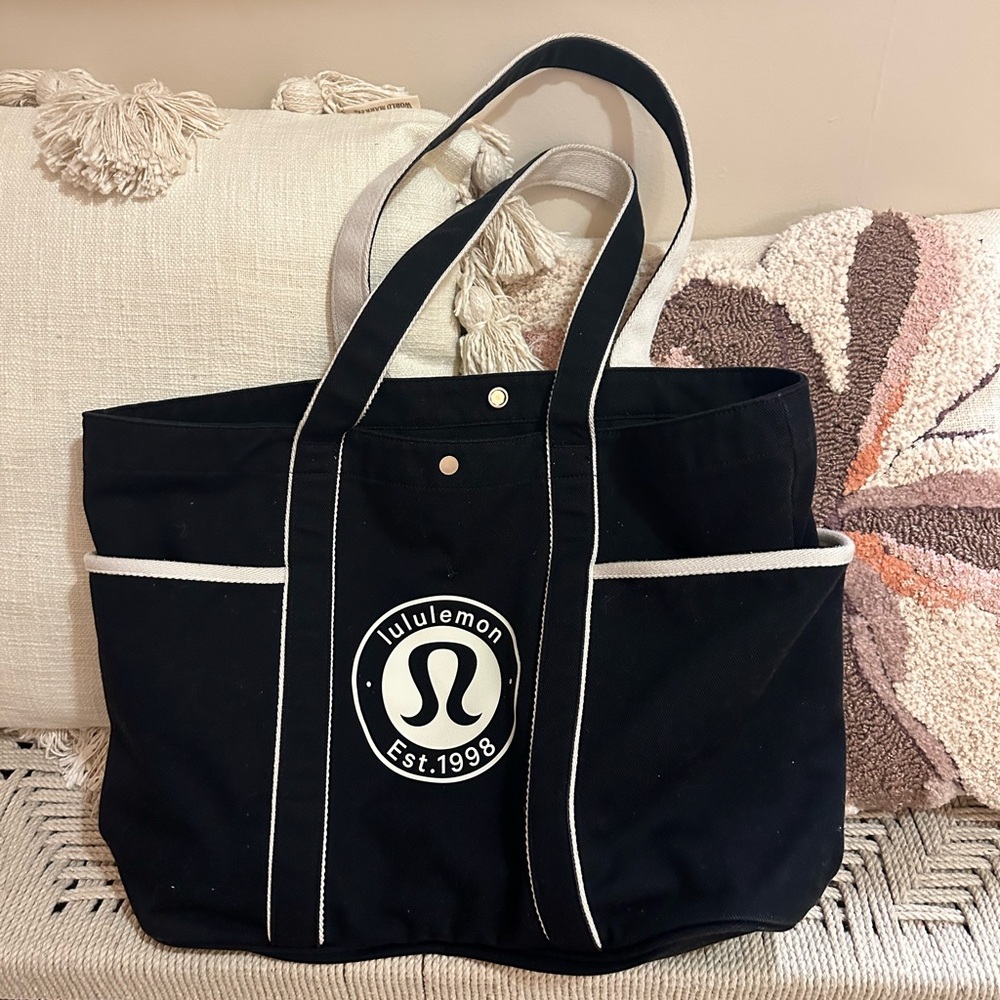 lululemon athletica Black Tote Bag